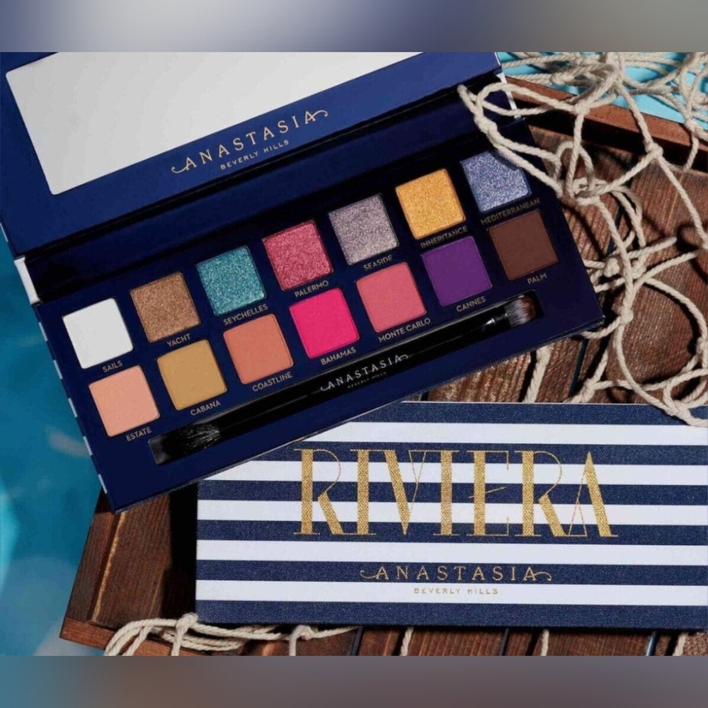 - Anastasia Beverly Hills- Riveria eyeshadow palette